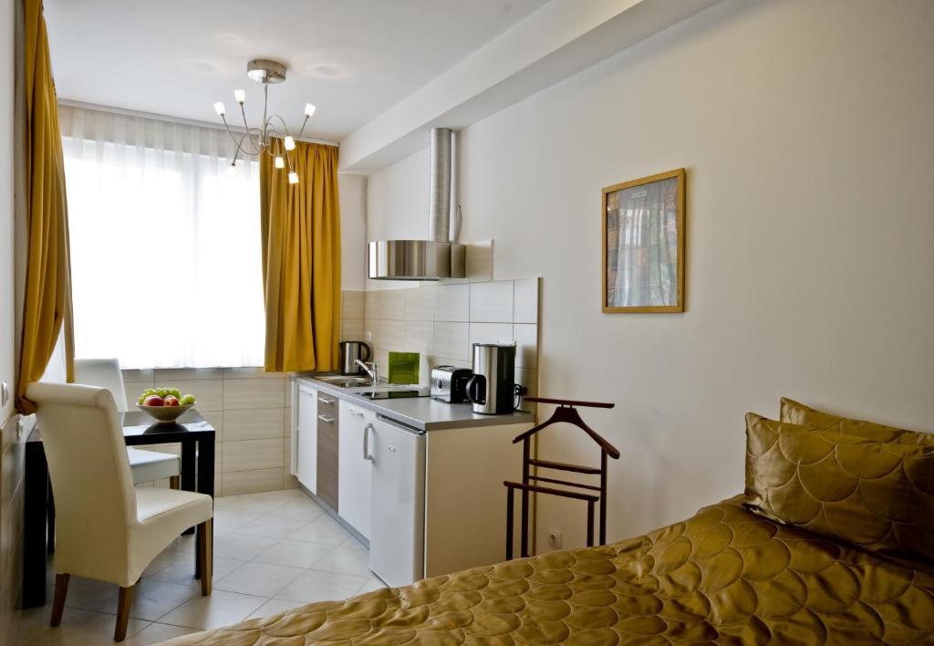 Corvin Lux Aparthotel Budapest Exterior photo