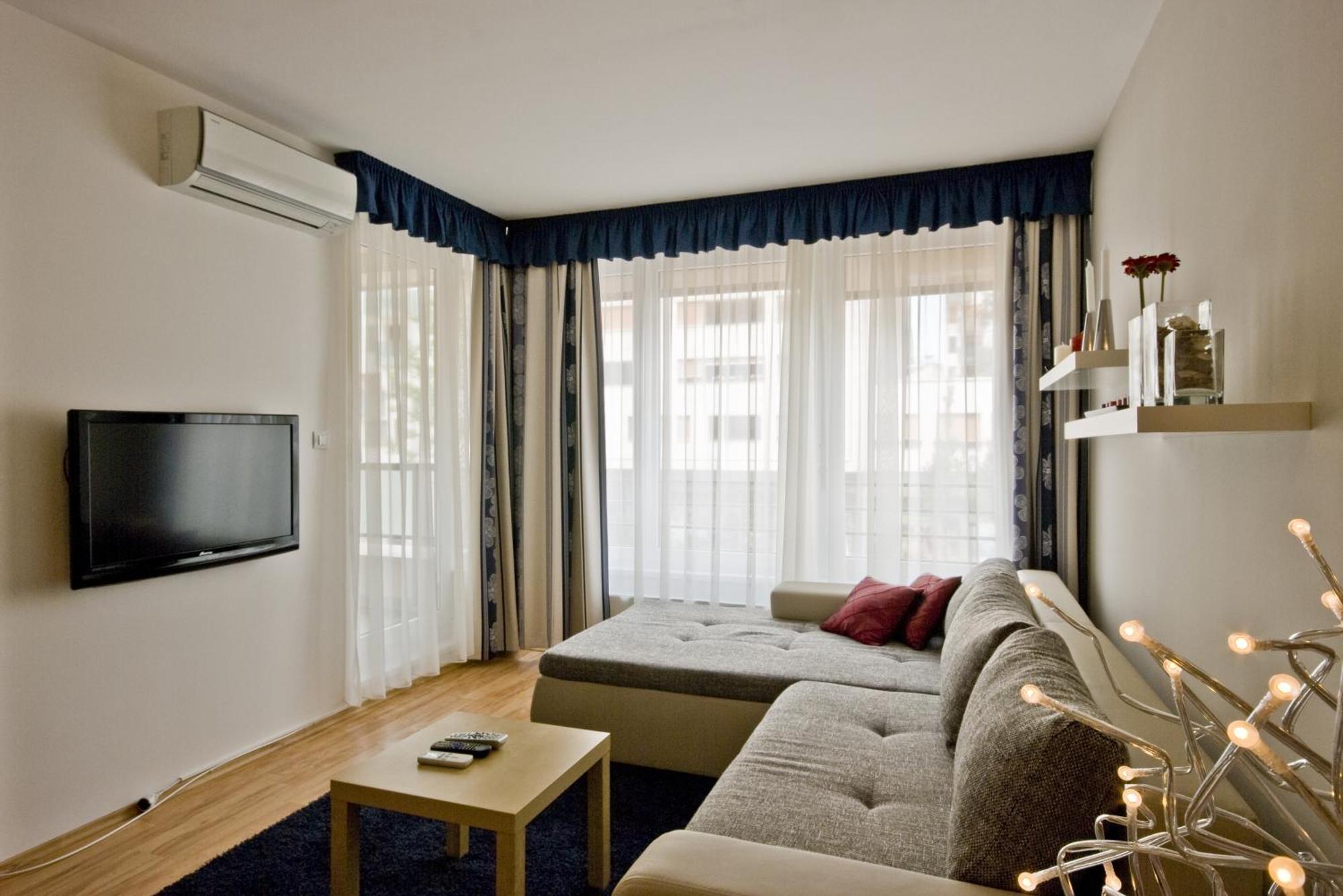 Corvin Lux Aparthotel Budapest Exterior photo