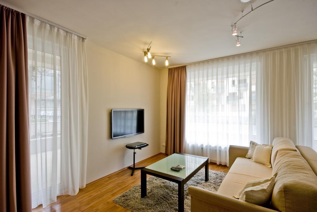 Corvin Lux Aparthotel Budapest Exterior photo