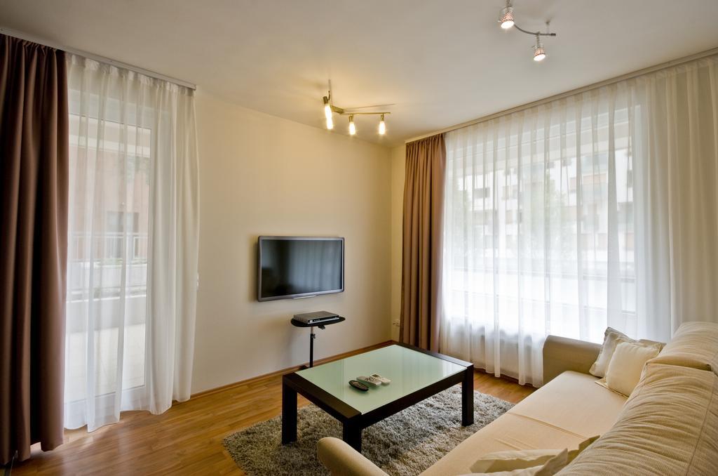 Corvin Lux Aparthotel Budapest Exterior photo