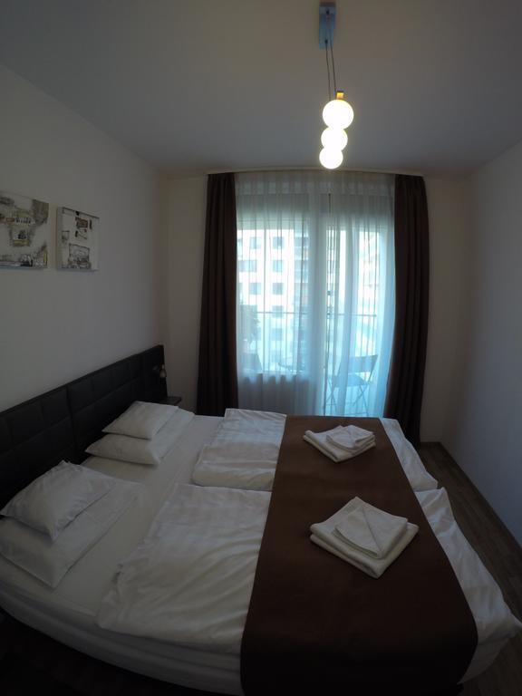 Corvin Lux Aparthotel Budapest Exterior photo